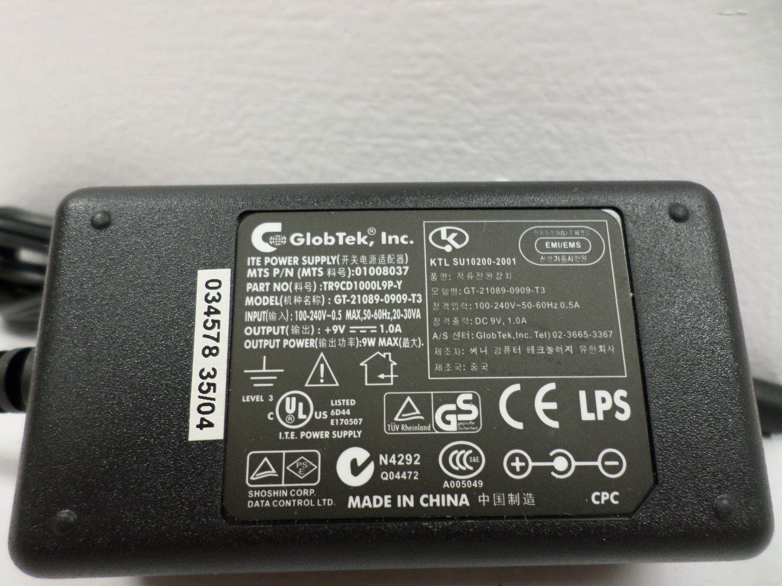 Genuine GlobTek Inc TR9CD1000L9P-Y GT-21089-0909-T3 9V 1.0A 9W Max AC Power Adapte